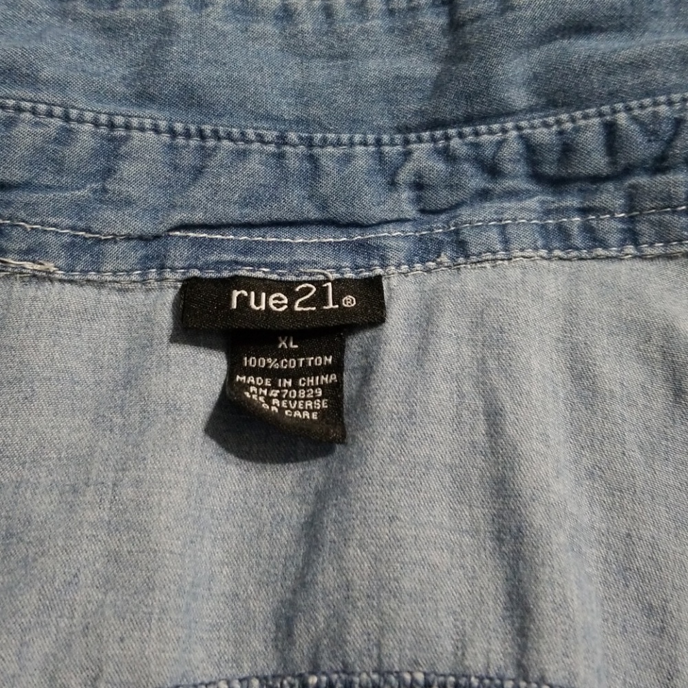 EUC Denim Rue 21 Button Down Shirt - Picture 4 of 6